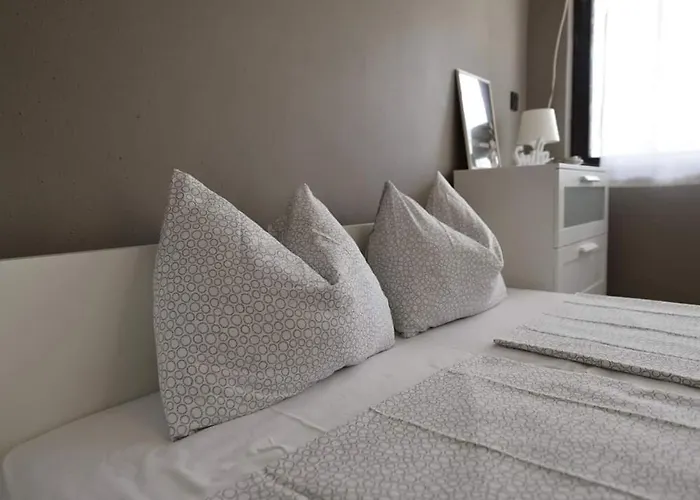 Mobius Haus * שיופוק